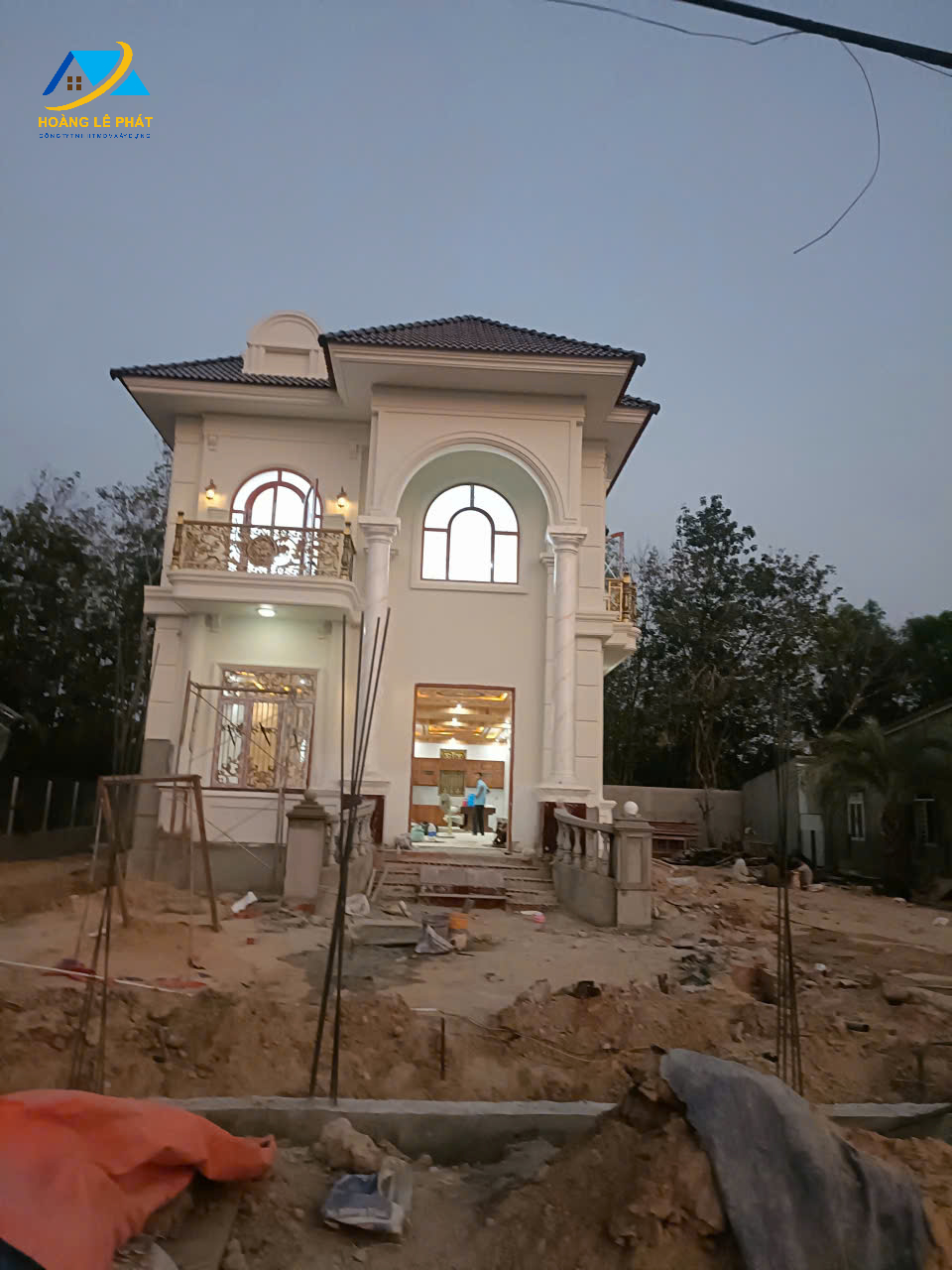 CÔNG TY TNHH TM DV XÂY DỰNG HOÀNG LÊ PHÁT